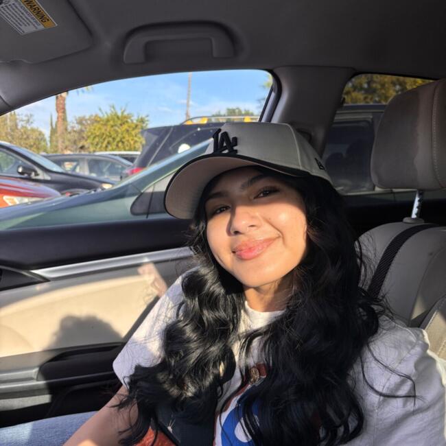 Babysitter in Mission Hills (California): Olivia