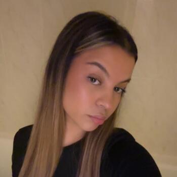 Baby-sitter Combs-la-Ville: Tania