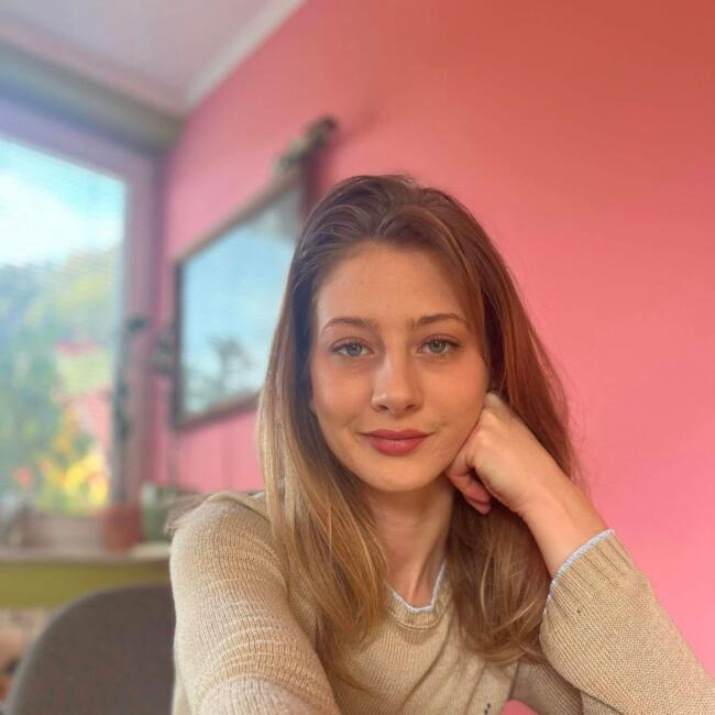 Varuška v Tevče: Neža