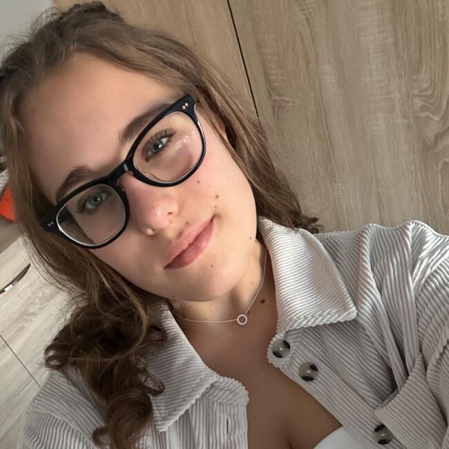 Babysitter in Vienna: Dóra