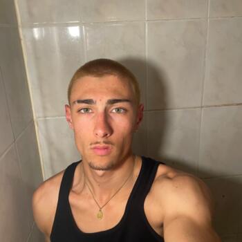 Babysitter in Marseille: Raphaël