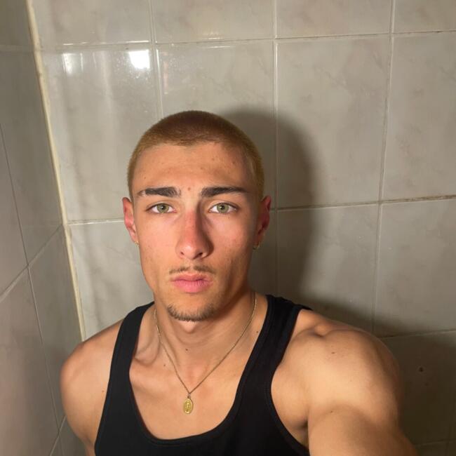 Babysitter in Marseille: Raphaël