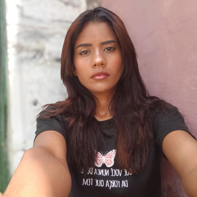 Emprego de babá em Barão de Cocais: Andréia