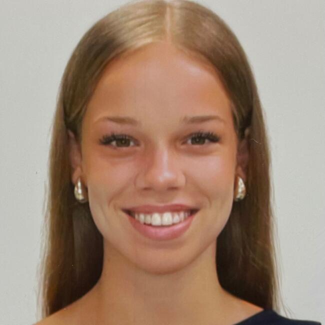 Babysitter in Barcelona: Julia