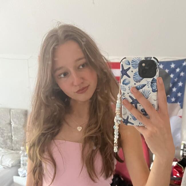 Babysitter in Norwich: Gemma