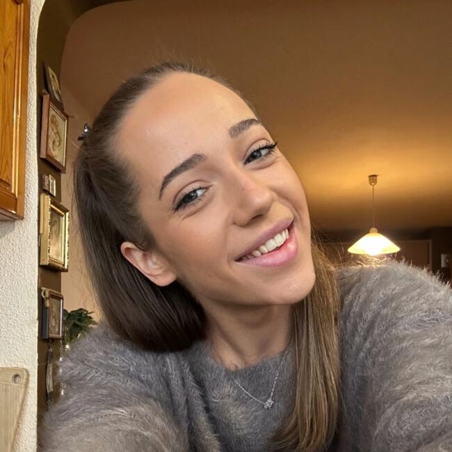 Babysitter in Sofia: Dara