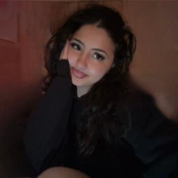 Babysitter in Wevelgem: Manal