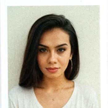 Babysitter Montreal: Ioana