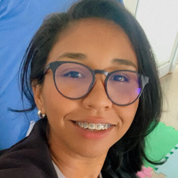 Babysitter Campo Grande: Bruna