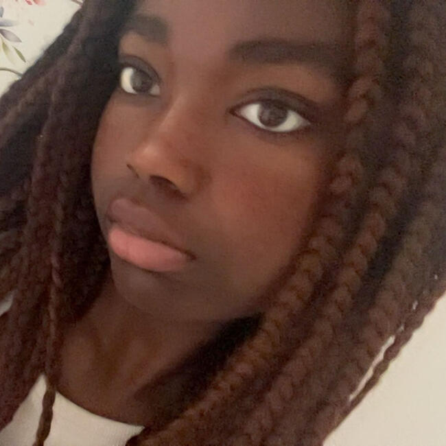 Babysitter in Saint-Gilles/Sint-Gillis: Naomi