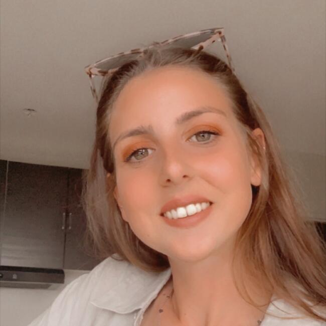 Babysitter in Paris: Kelly