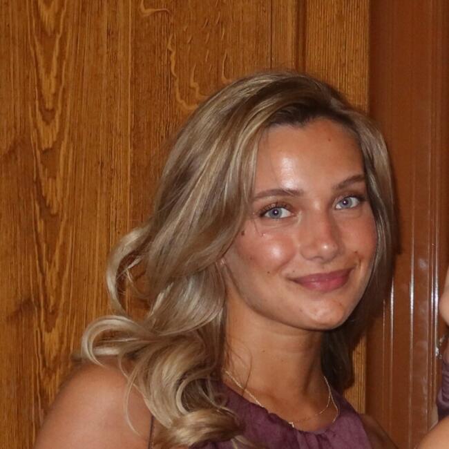Babysitter in Ottignies-Louvain-la-Neuve: Anna