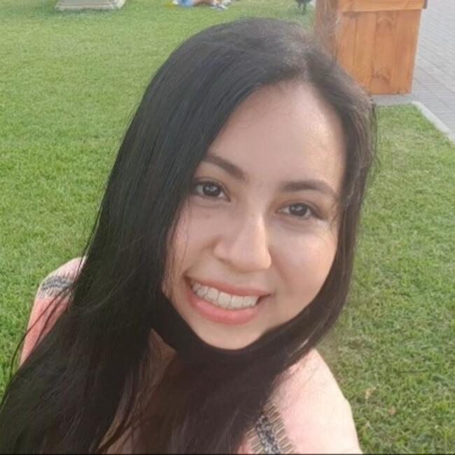 Babysitter in Queensbury: Angela Sofia