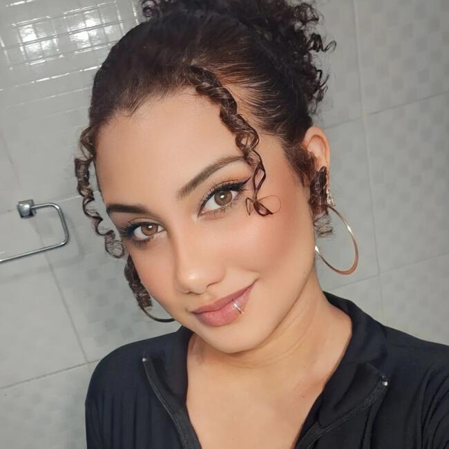 Babysitter in São Paulo (São Paulo): Julia