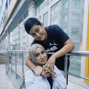 Babysitter in Berlin: Miray