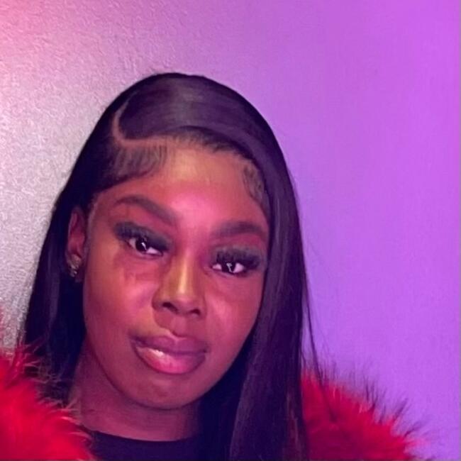 Babysitter in The Bronx: Te'onna