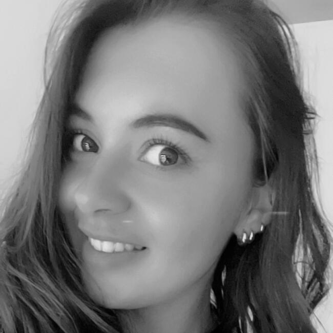 Babysitter in Vannes: Yaelle