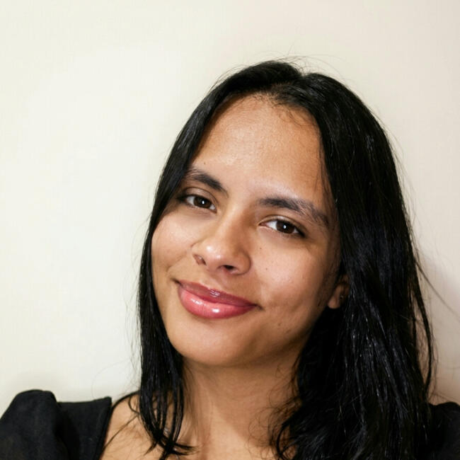Babysitter in Juiz de Fora: Lavinia