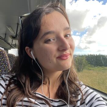 Babysitter in Brest: Eve