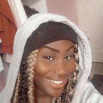 Baby-sitter in Saint-Cloud: Hilary