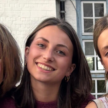 Babysitter in Laarne: Lena