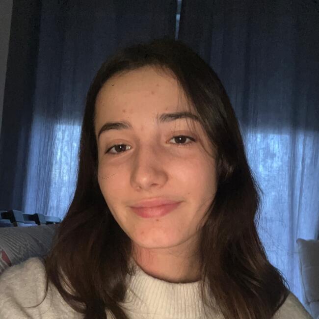 Babysitter in Castelginest: Ines