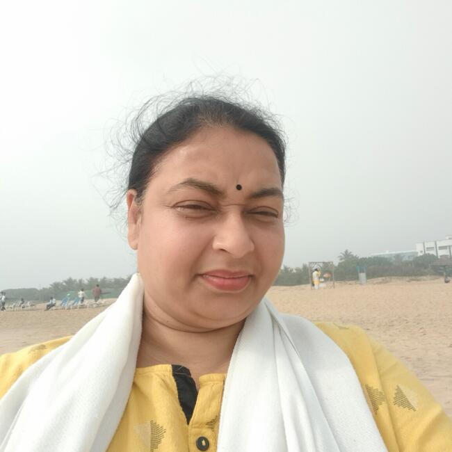 भुवनेश्वर में बेबीसिटर: Sudhalaxmi