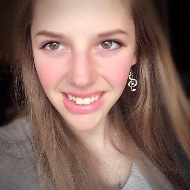 Babysitter in Haaltert: Femke