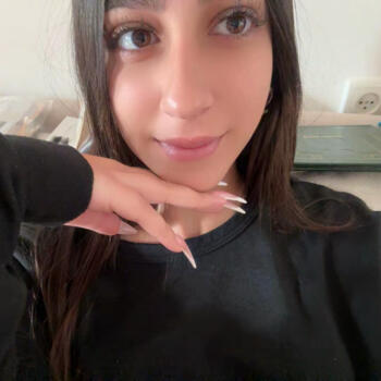 בייביסיטר ב- באר שבע: אילה