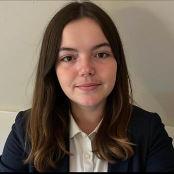 Babysitter in Saint-Brieuc: Chloe