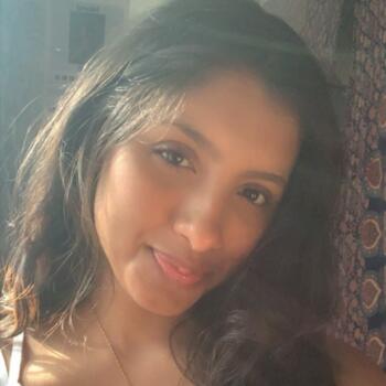 Babysitter in Garland: Jade