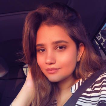 Baby-sitter Brampton: Priya