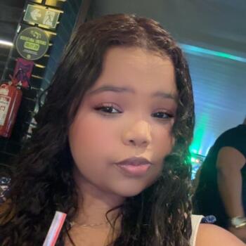 Babysitter in Caruaru: Bia