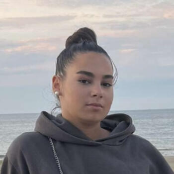 Babysitter in Rouen: Célyane