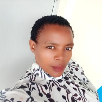 Nanny job in Port Shepstone: babysitting job Nelisiwe