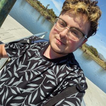 Babysitter in Christchurch: Eliot