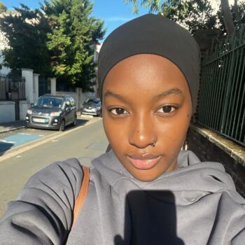 Babysitter in Vitry-sur-Seine: Oumy