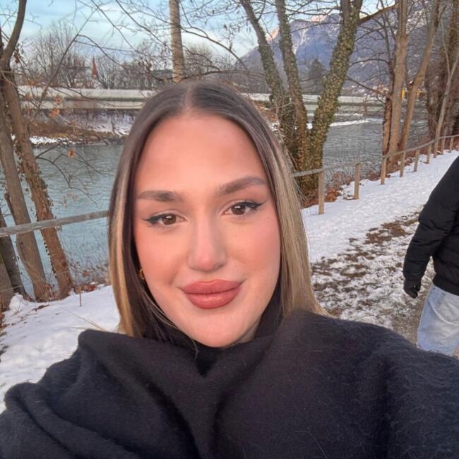 Babysitter in Munich: Nikoleta