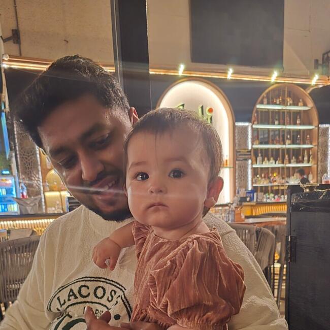 बम्बई में बेबीसिटिंग की नौकरी: Amit