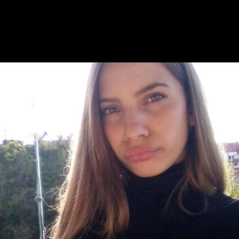 Babysitter in Casavatore: Angela