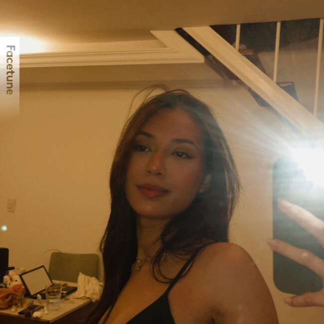 Babysitter in Resende: Kamile