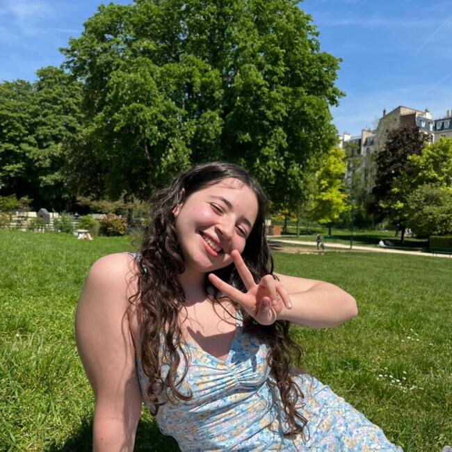 Babysitter in Paris: Sarah