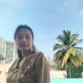 बंगलौर में बेबीसिटर: Pooja