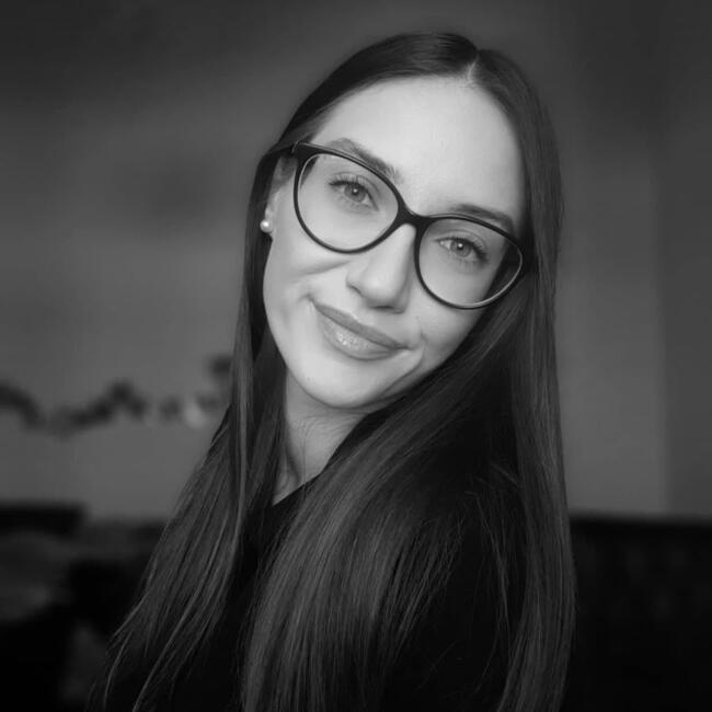 Babysitter in Budapest: Alexandra