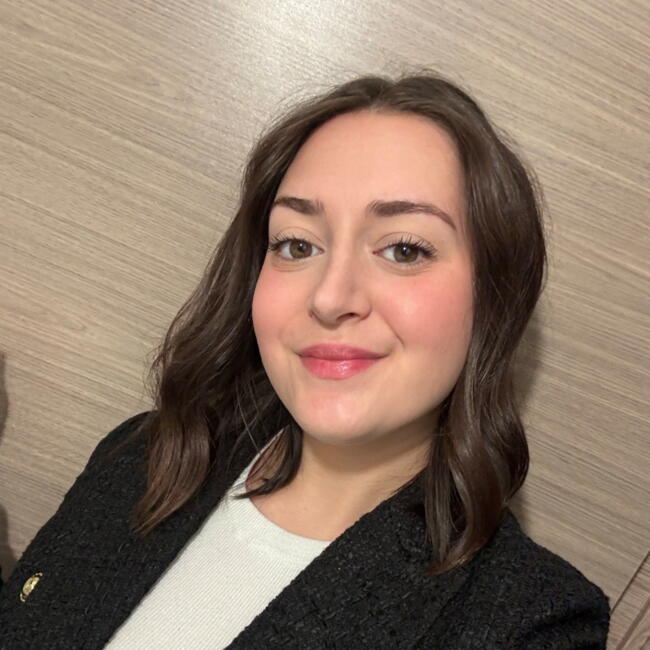 Babysitter in Profondeville: Aleyna