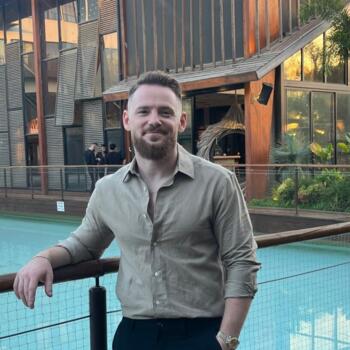 Babysitting job in La Mesa: babysitting job Elon