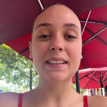 Babysitter in Crégy-lès-Meaux: Léane