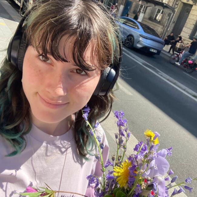 Babysitter in Bordeaux: Zoé
