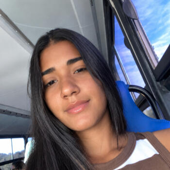 Babá Goiânia: Izabel