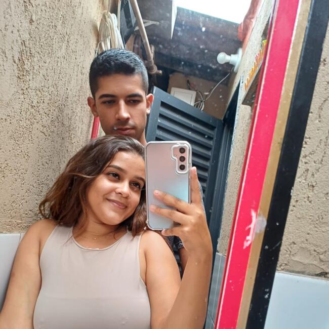 Emprego de babá em Brasília: Bruna